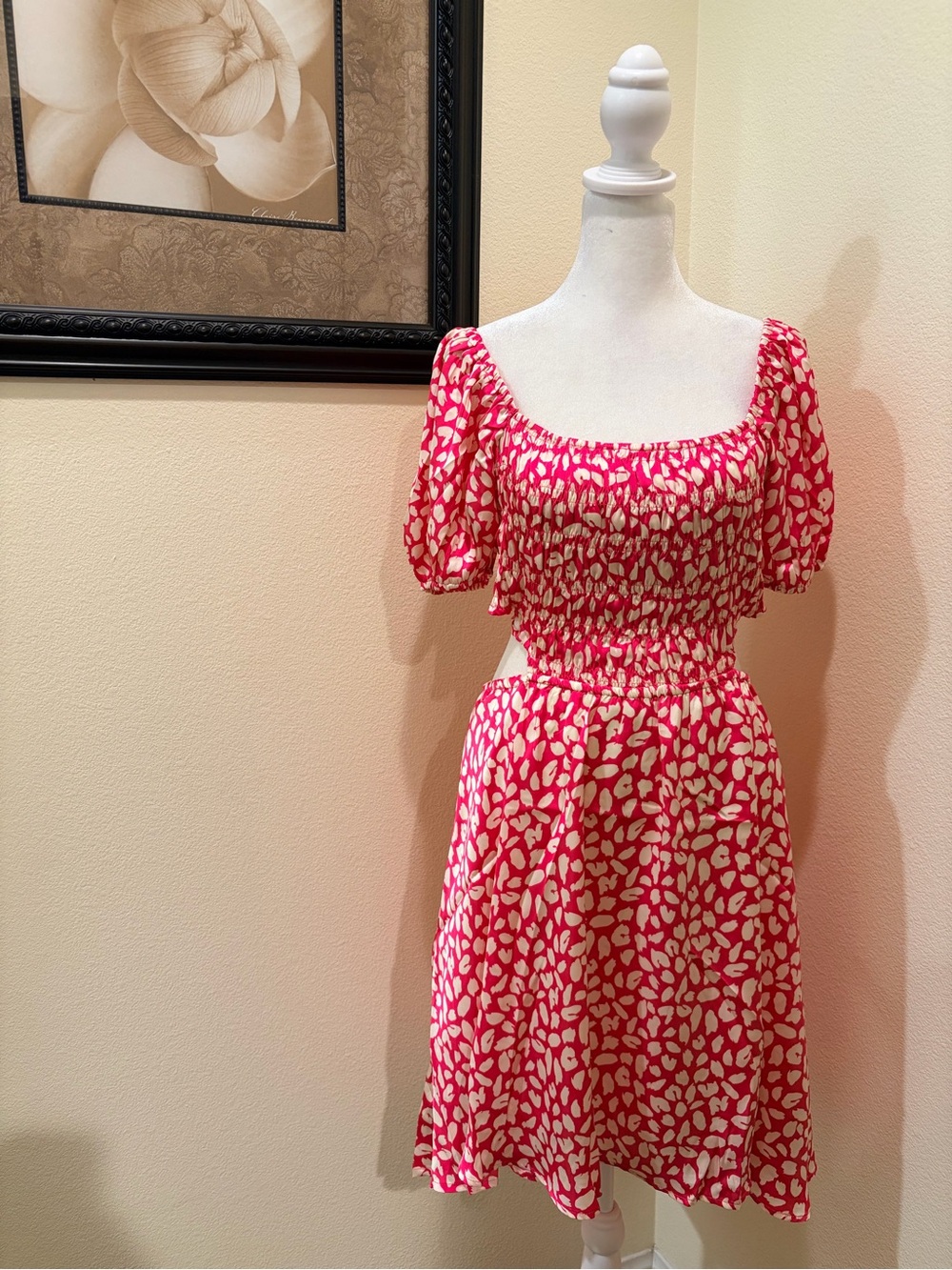 Meet Me In Santorini Fuchsia/ Cream Printed Midi Dress, with lining Size L NWT